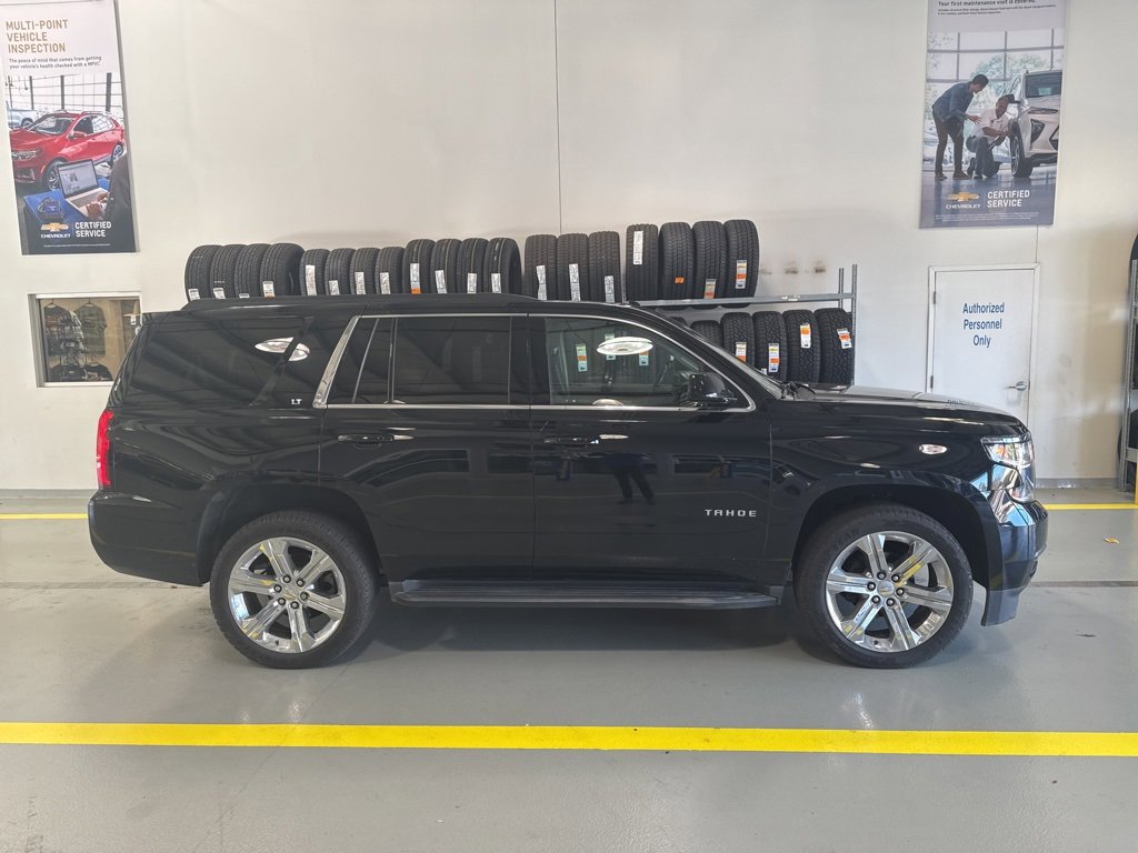 2020 Chevrolet Tahoe LT photo 2
