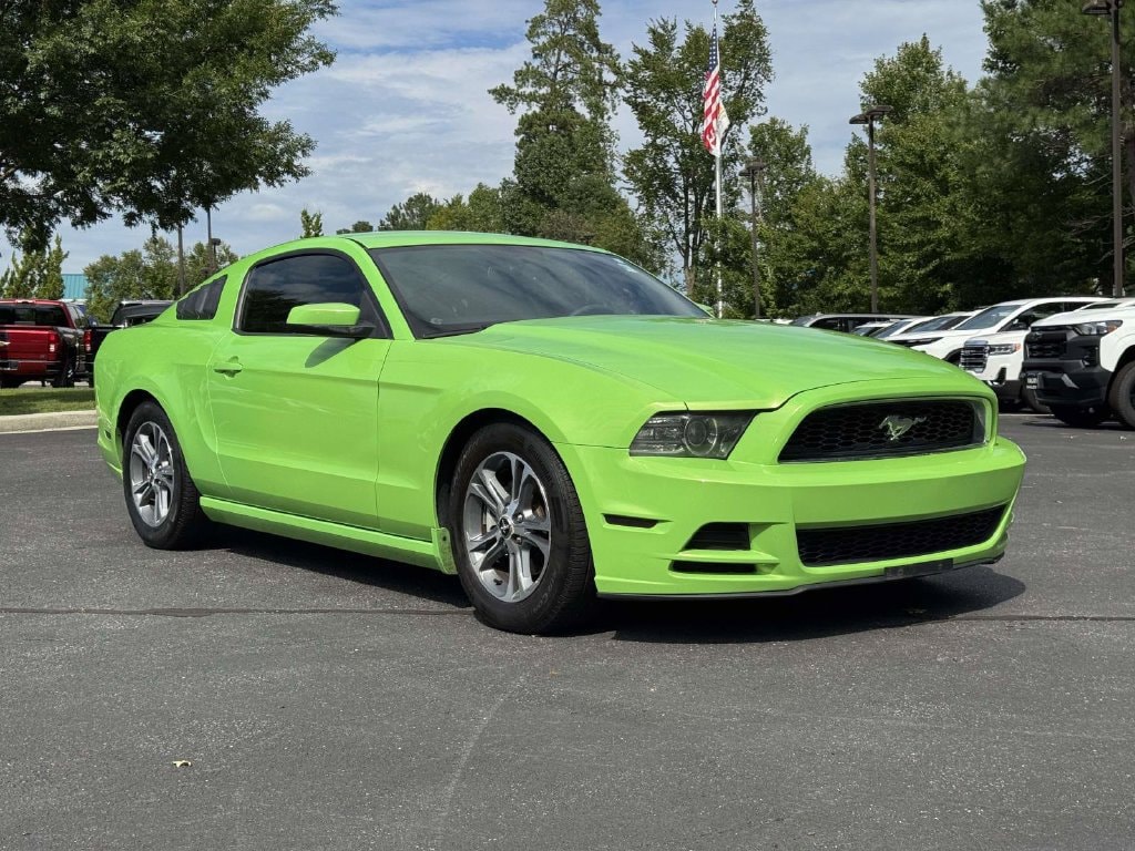 Used 2014 Ford Mustang V6 with VIN 1ZVBP8AM7E5304549 for sale in Midlothian, VA