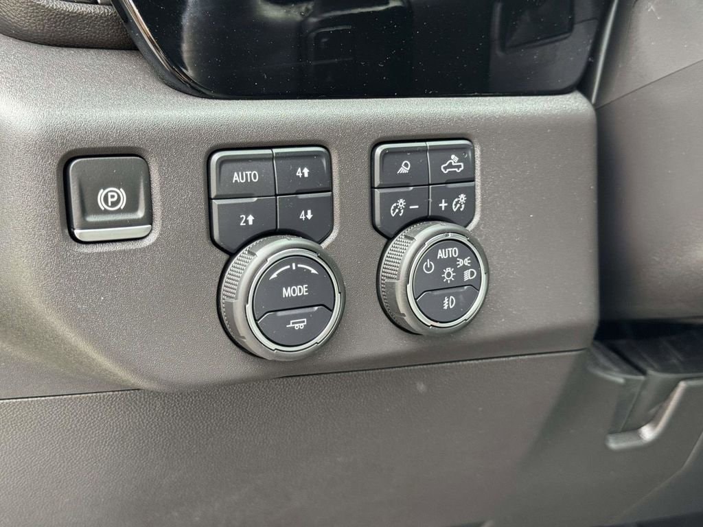 2024 Chevrolet Silverado 1500 ZR2 - Photo 10
