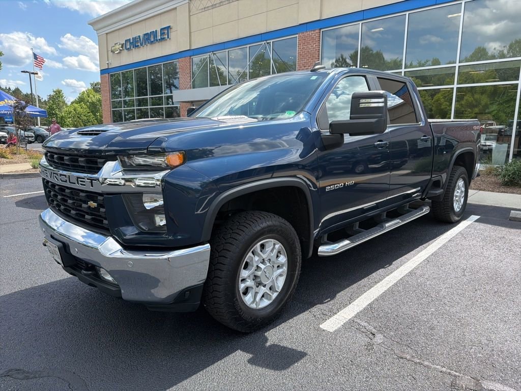 2020 Chevrolet Silverado HD LT 4WD Crew Cab Standard Box's photo