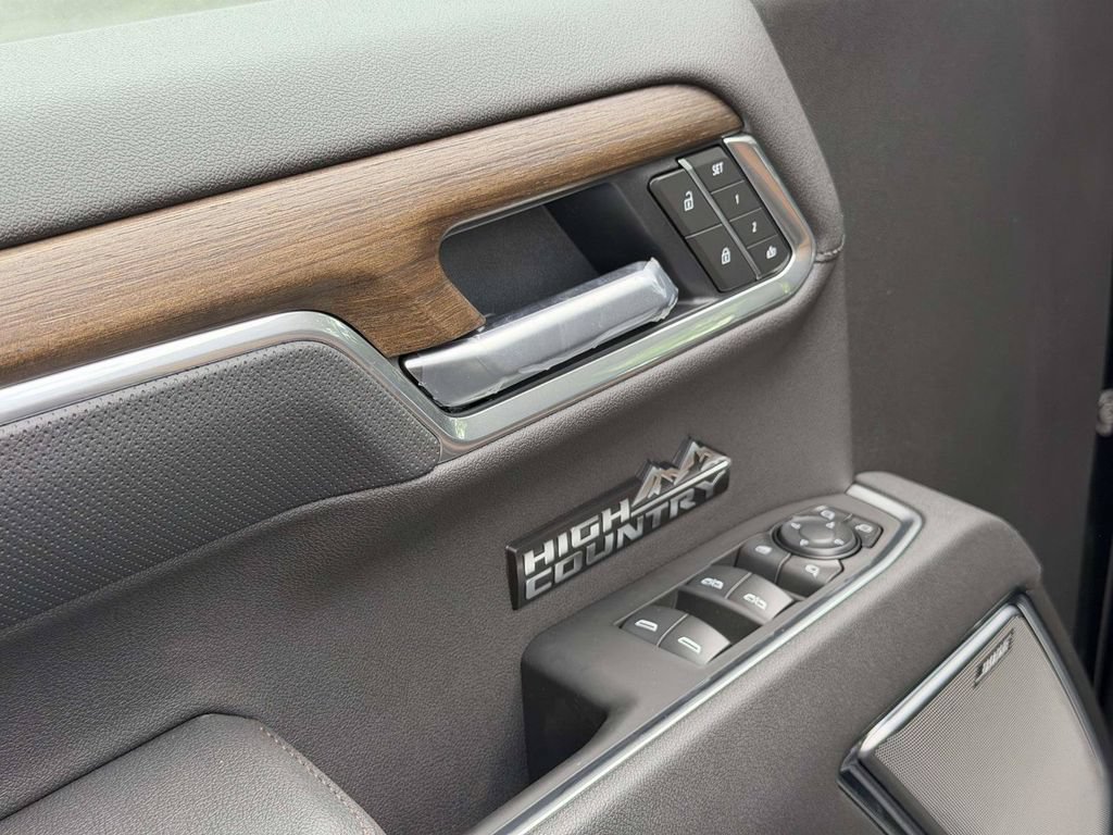 2026 Chevrolet Silverado 1500 High Country - Photo 18