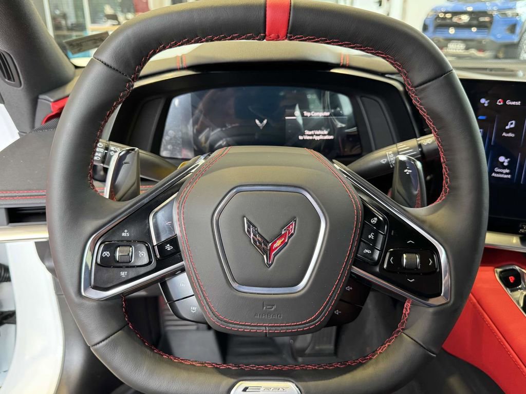 2025 Chevrolet Corvette 2LZ - Photo 9