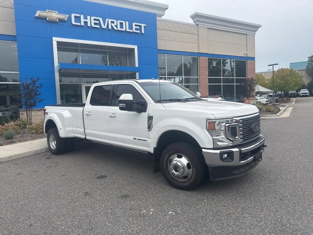 2022 Ford F-350 Lariat photo 3
