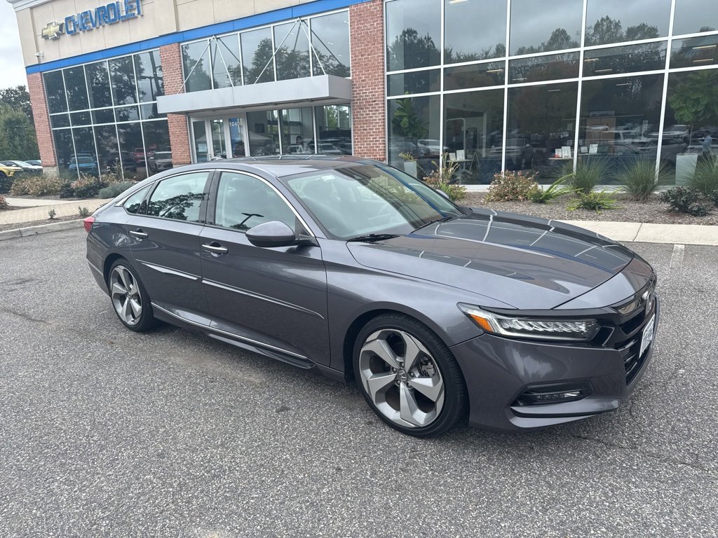 2018 Honda Accord Touring 1.5T photo 3