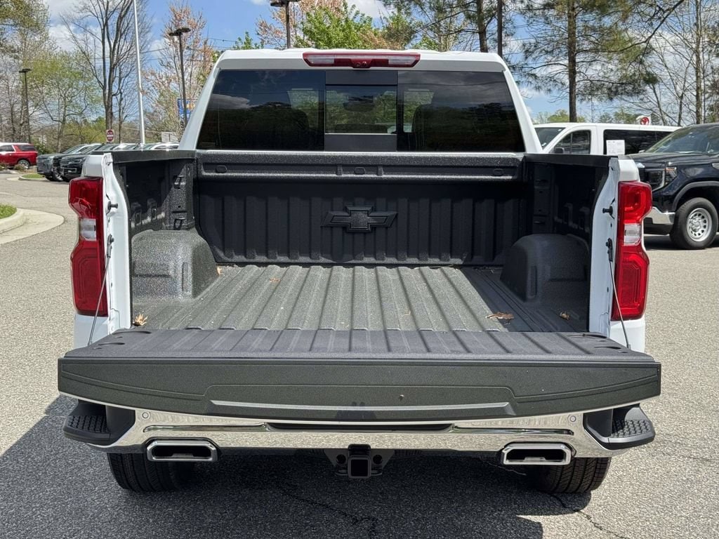 2026 Chevrolet Silverado 1500 LTZ - Photo 15