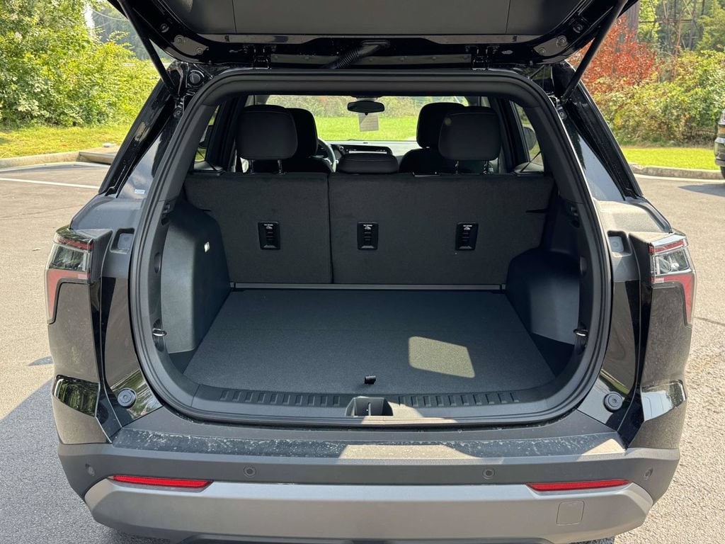 2027 Chevrolet Equinox LT - Photo 16