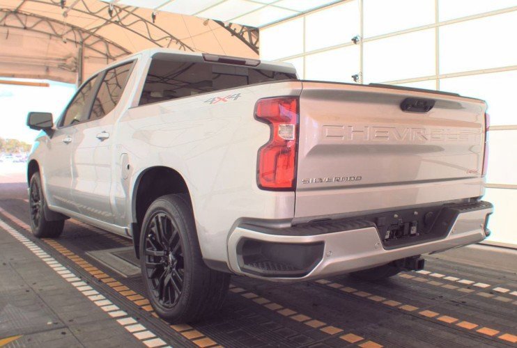 2022 Chevrolet Silverado 1500 RST photo 4