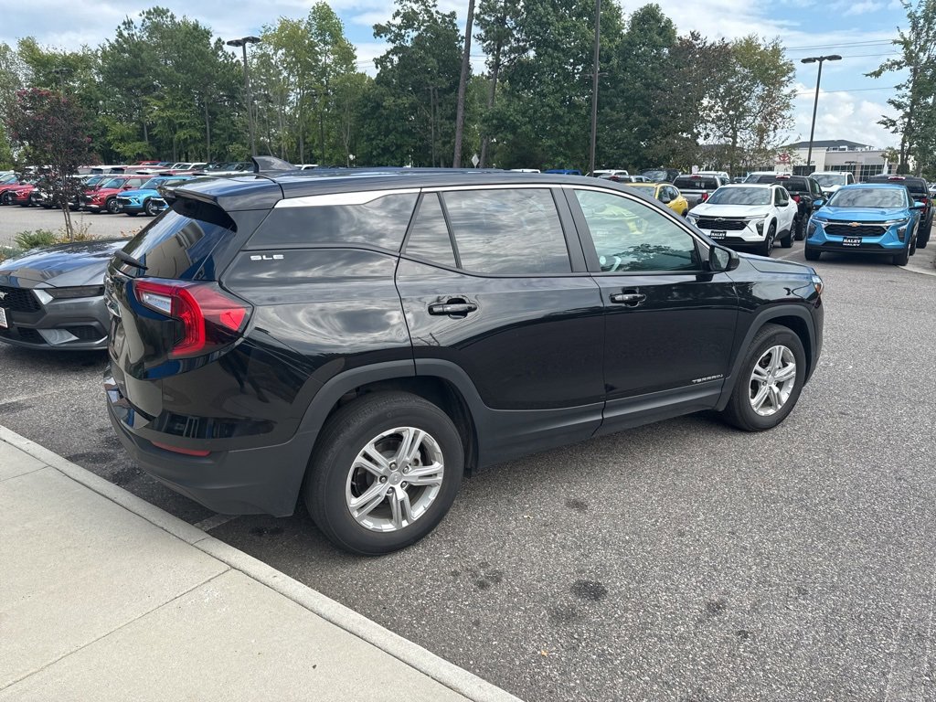 2024 Gmc Terrain SLE photo 4