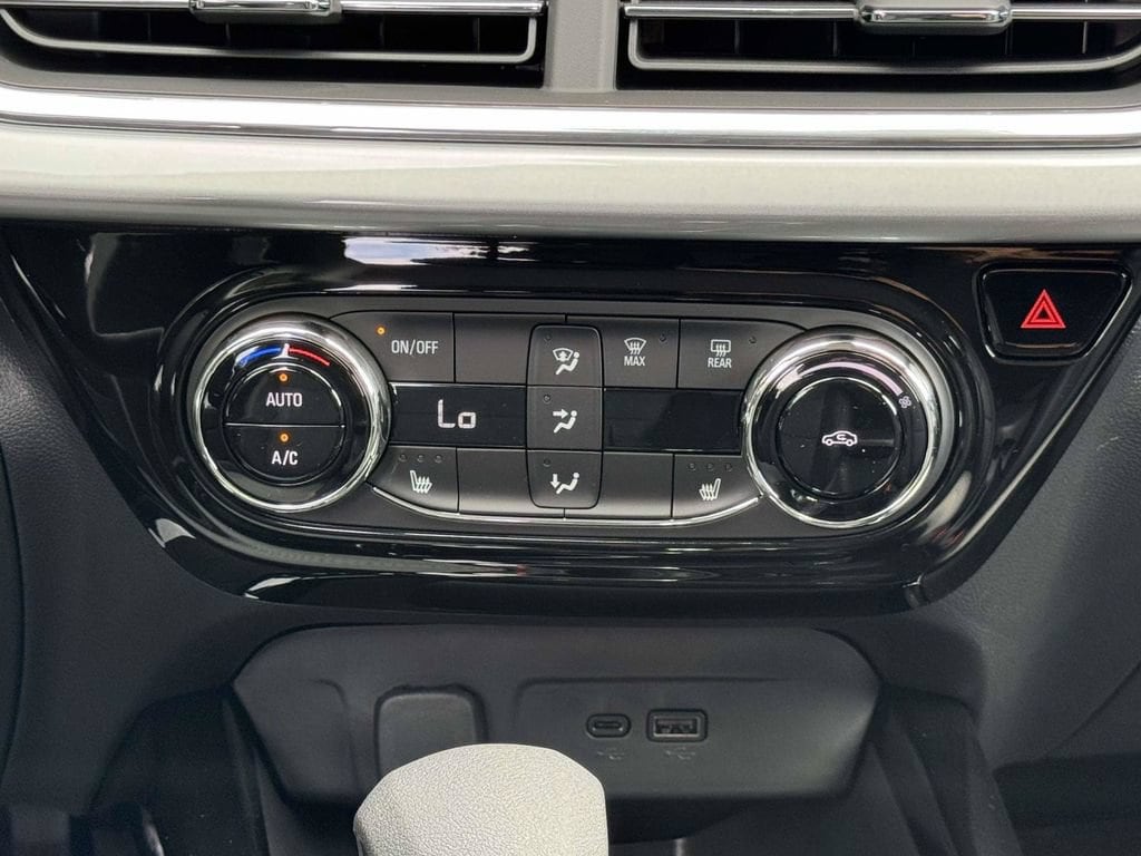 2026 Chevrolet Trax LT - Photo 6