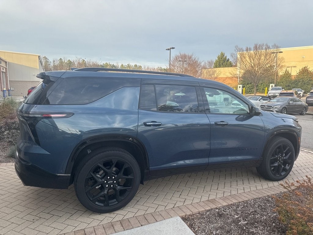 Used 2026 Chevrolet Traverse RS SUV