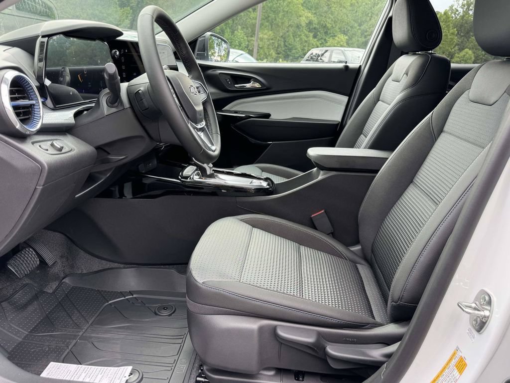 2026 Chevrolet Trax LT - Photo 19