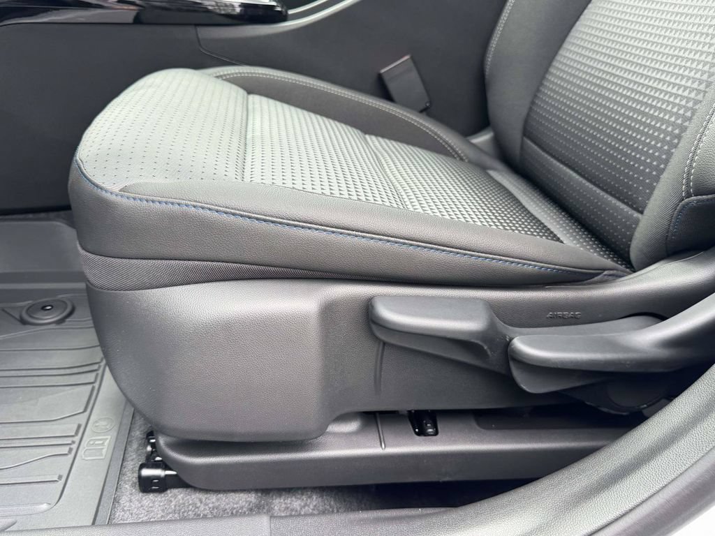 2026 Chevrolet Trax LT - Photo 18