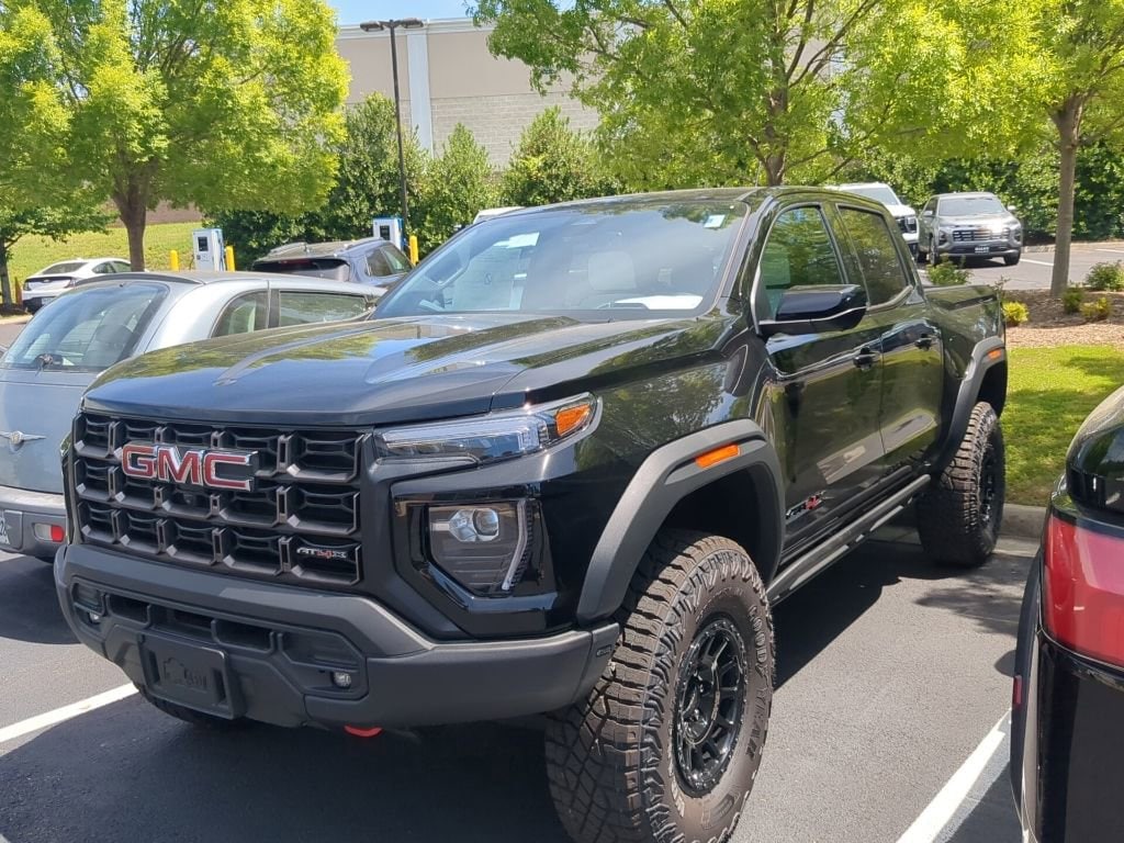 2024 GMC Canyon 4WD AT4X Crew Cab Short Box's photo