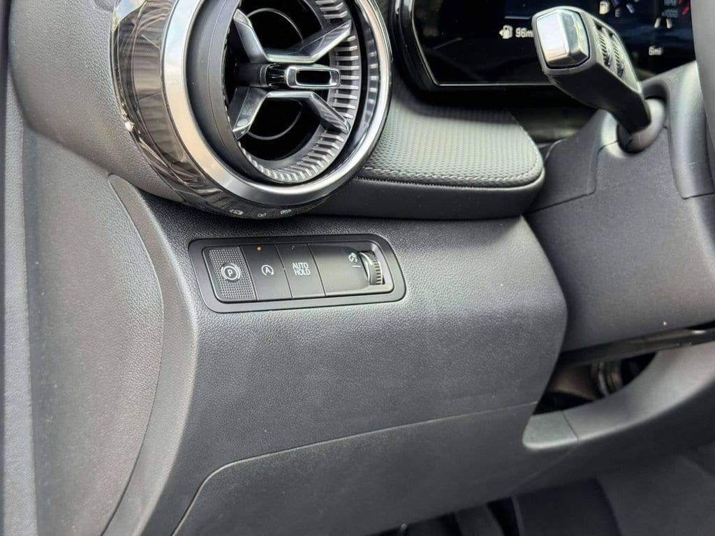 2027 Chevrolet Equinox LT - Photo 9
