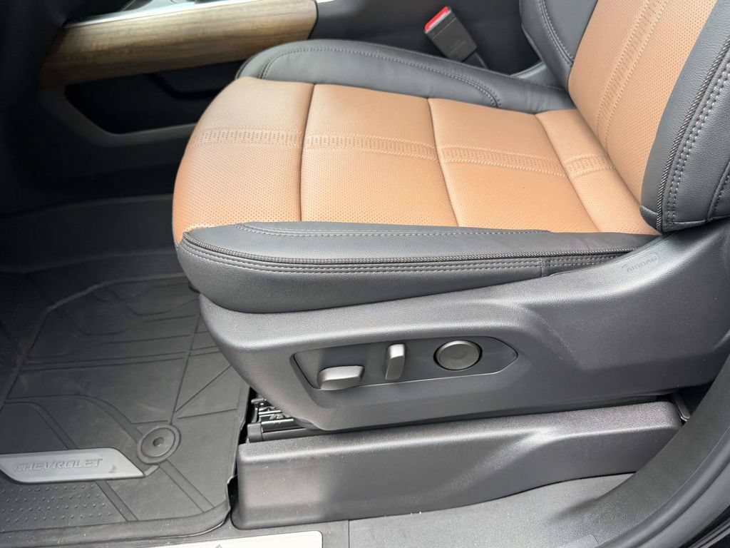 2026 Chevrolet Silverado 1500 High Country - Photo 17