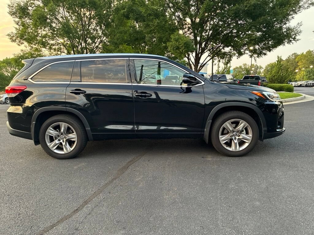Used 2019 Toyota Highlander Limited