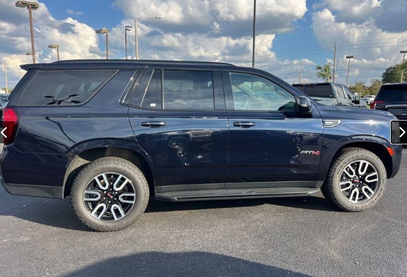2021 Gmc Yukon AT4 photo 3
