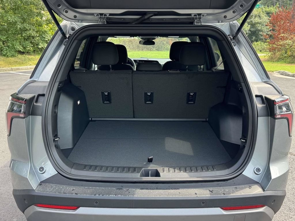 2027 Chevrolet Equinox LT - Photo 16