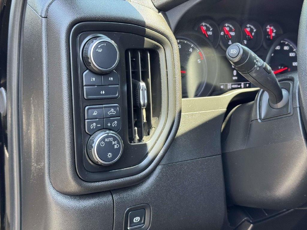 2025 Chevrolet Silverado 2500HD Custom - Photo 10