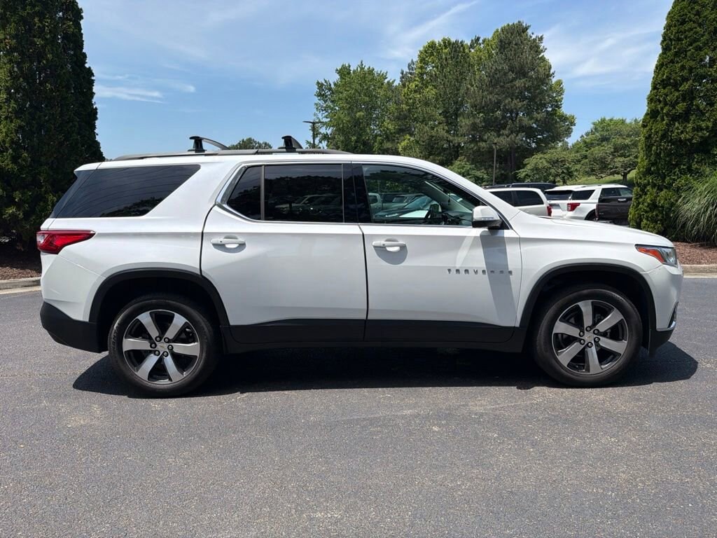 Used 2021 Chevrolet Traverse LT Leather SUV