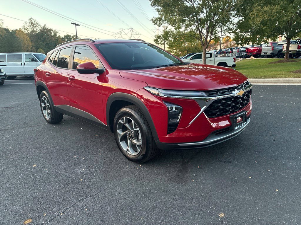 Used 2026 Chevrolet Trax LT SUV