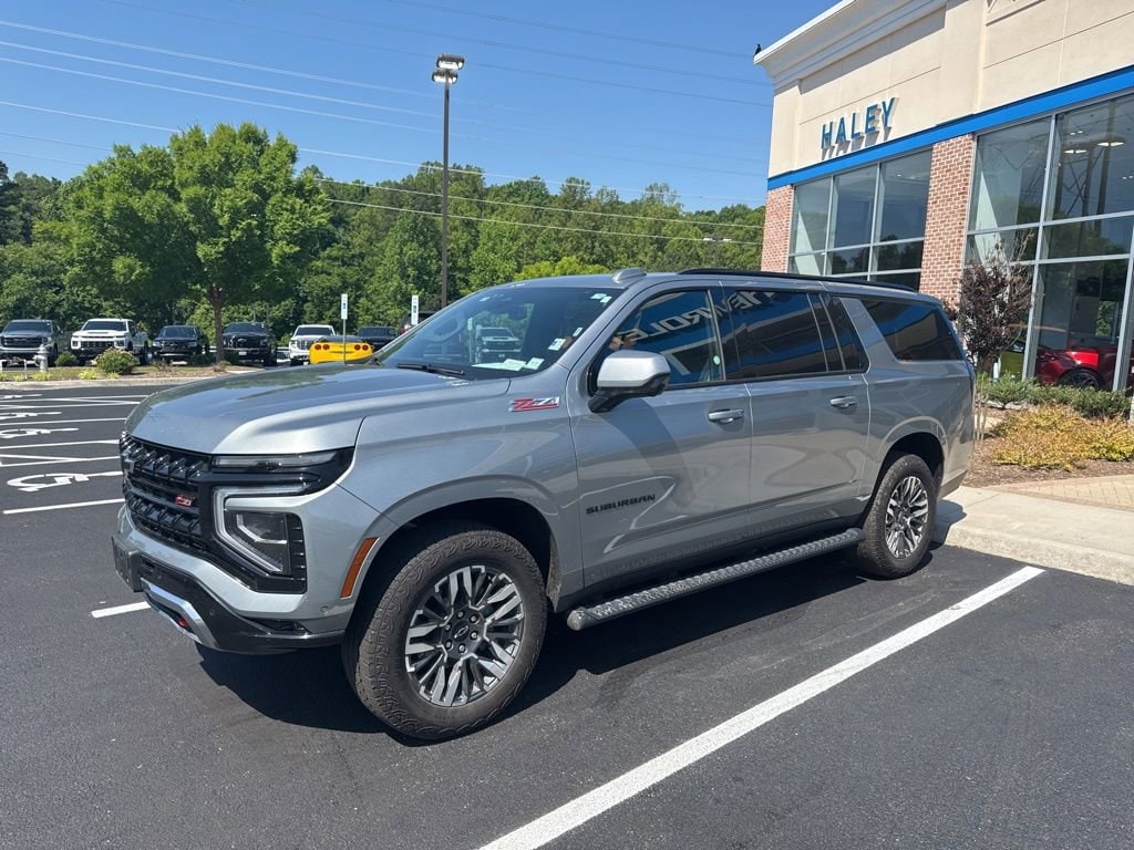 2025 Chevrolet Suburban Z71 4WD's photo