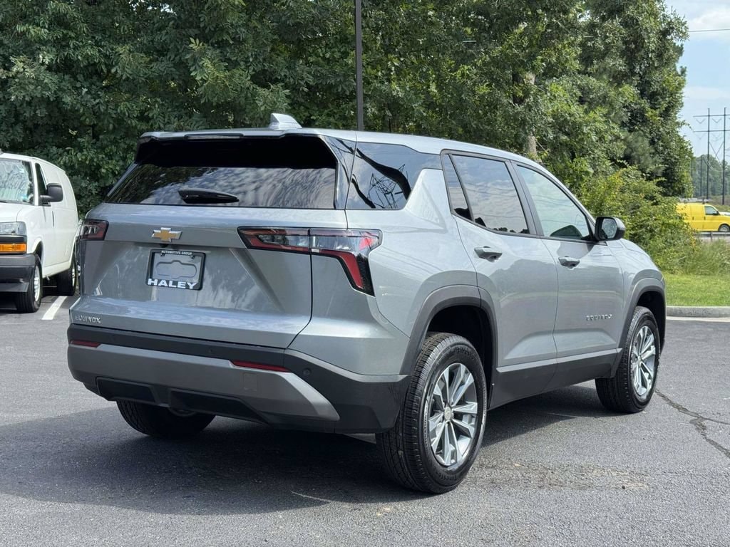 2027 Chevrolet Equinox LT - Photo 21