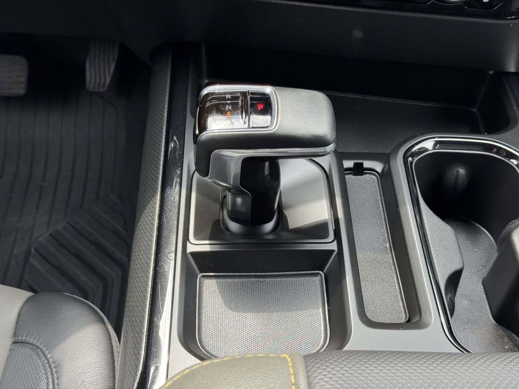 2024 Chevrolet Silverado 1500 ZR2 - Photo 8