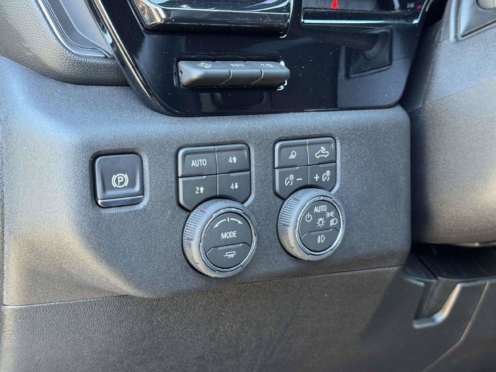 2026 Chevrolet Silverado 2500 HD High Country - Photo 9