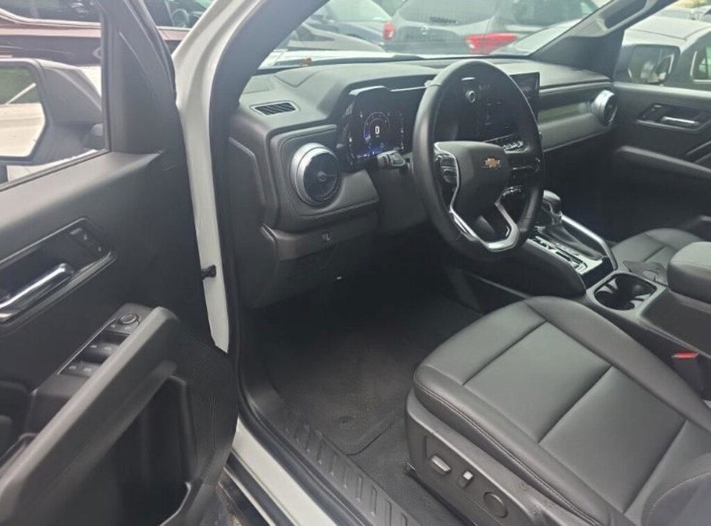 Used 2023 Chevrolet Colorado 4WD LT Truck
