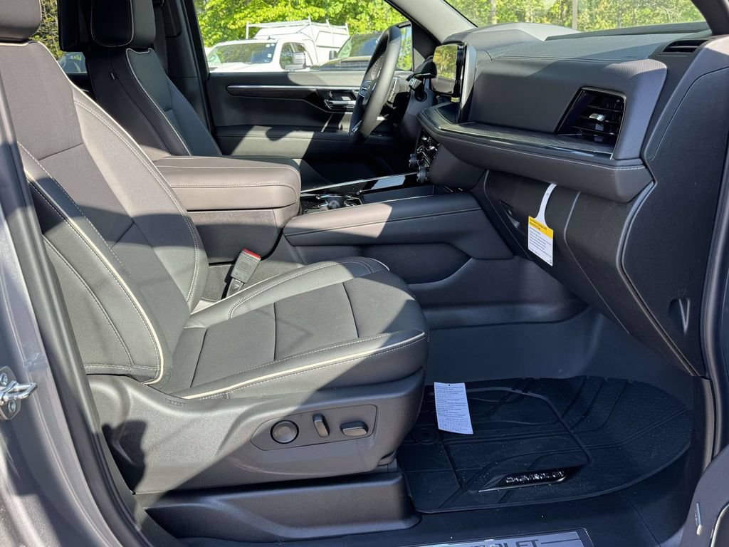2026 Chevrolet Tahoe Premier - Photo 14