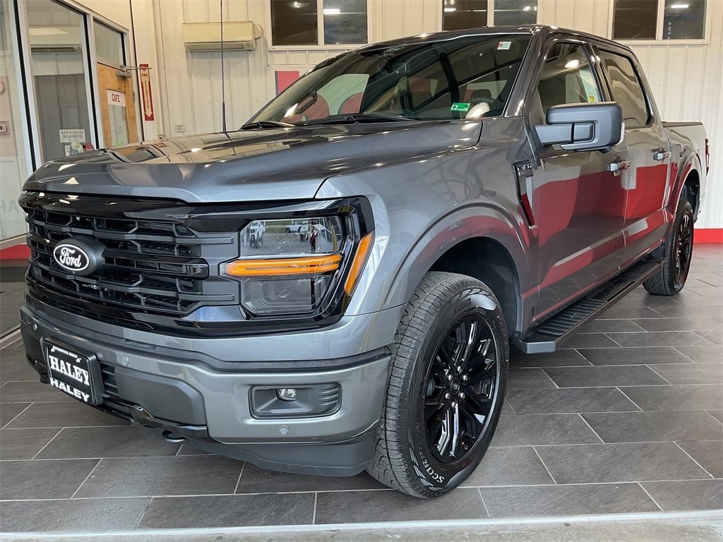 New 2025 Ford F-150 XLT TRUCK