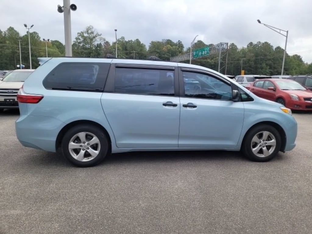 Used 2016 Toyota Sienna L 7 Passenger Passenger Van