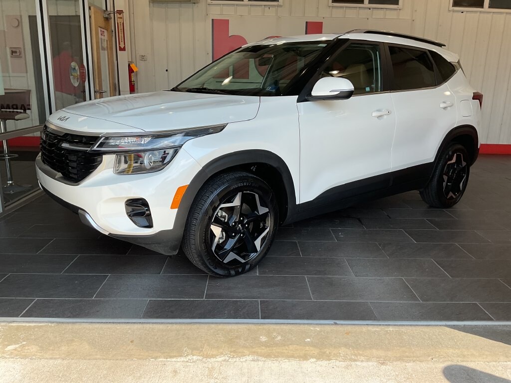 Used 2025 Kia Seltos EX SUV