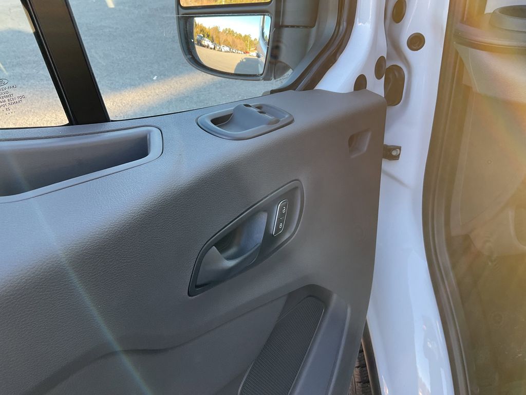 2026 Ford Transit Van Base - Photo 17