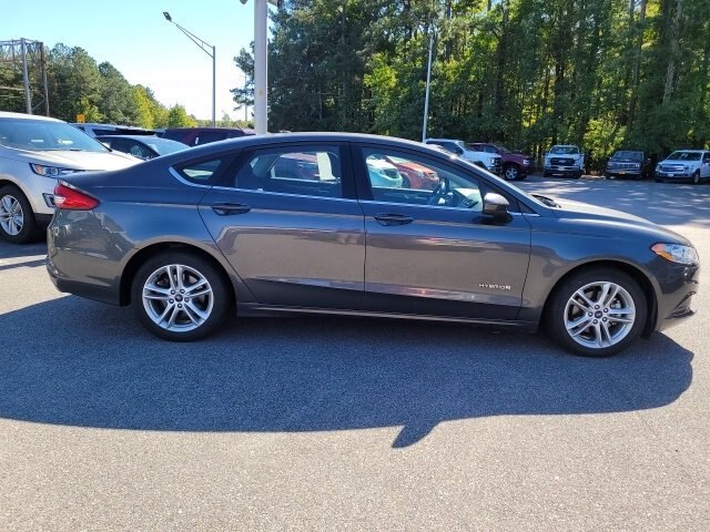 Used 2018 Ford Fusion Hybrid SE with VIN 3FA6P0LU8JR119782 for sale in Farmville, VA