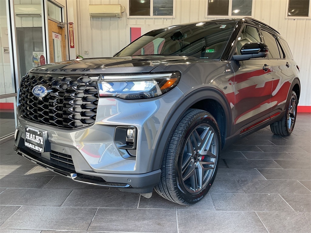 New 2025 Ford Explorer ST-Line SUV