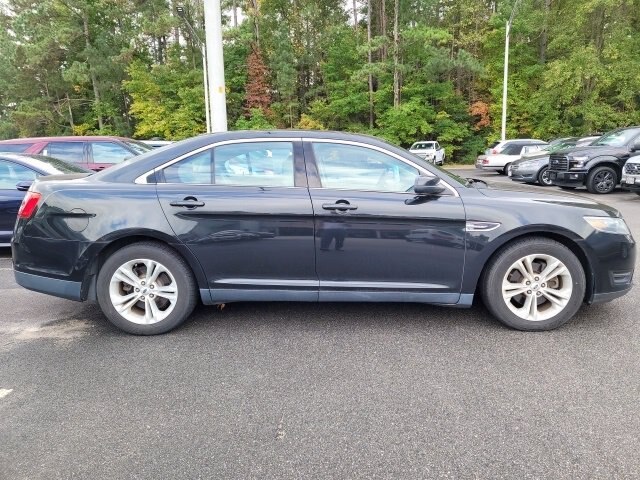 Used 2015 Ford Taurus SEL with VIN 1FAHP2H83FG162358 for sale in Farmville, VA