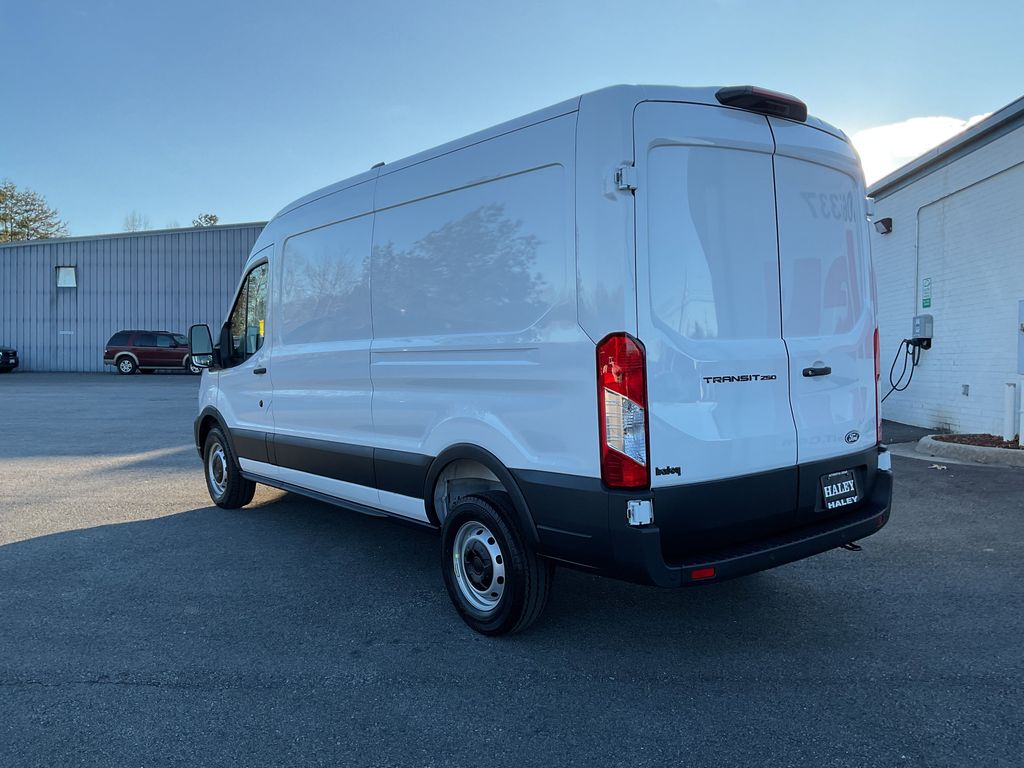 2026 Ford Transit Van Base - Photo 6