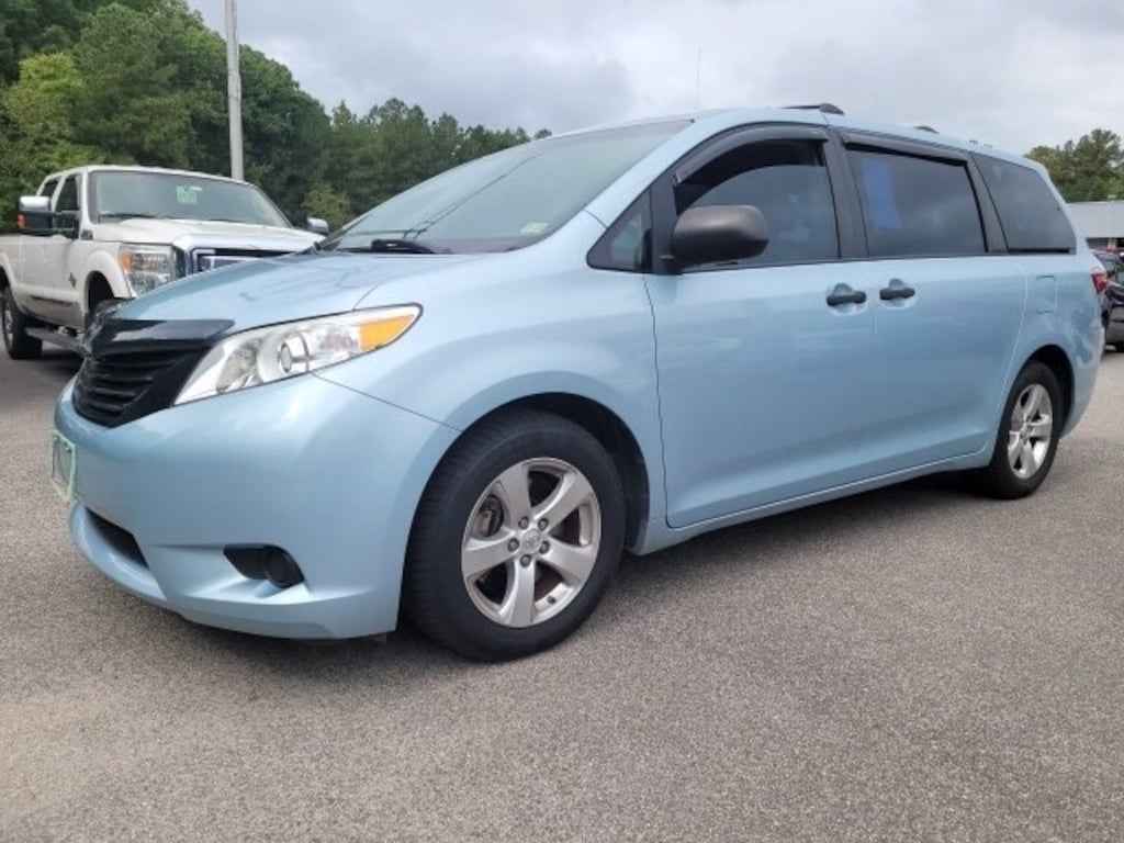 Used 2016 Toyota Sienna L 7 Passenger Passenger Van