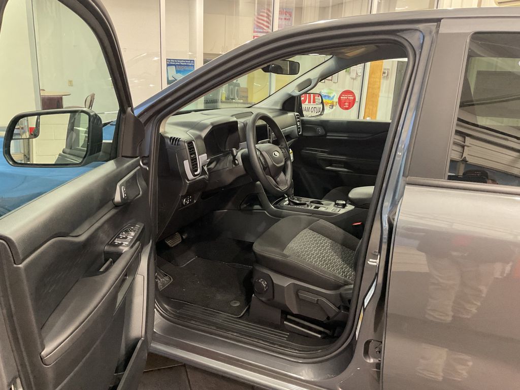 2025 Ford Ranger XL - Photo 12