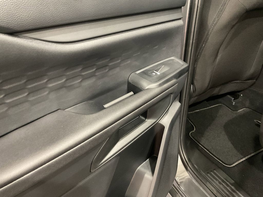 2025 Ford Ranger XL - Photo 25