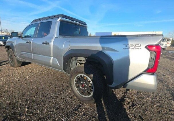 2024 Toyota Tacoma Double Cab photo 2