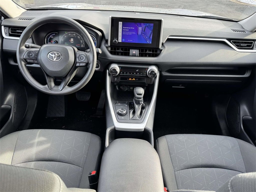 2025 Toyota RAV4 Hybrid XLE photo 2