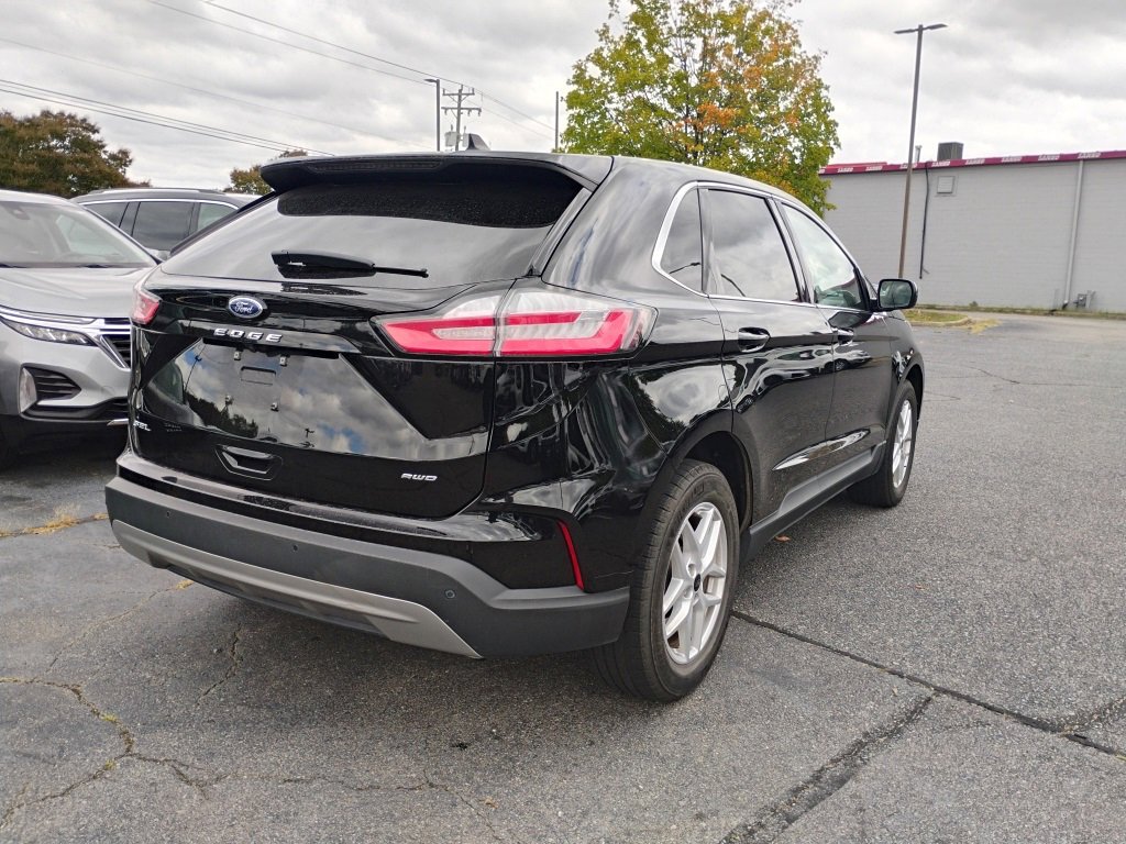 2024 Ford Edge SEL photo 3