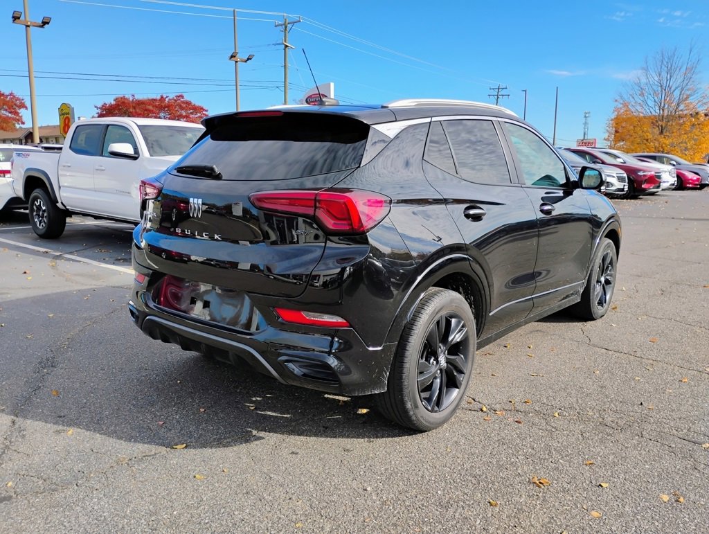2024 Buick Encore GX Sport Touring photo 2