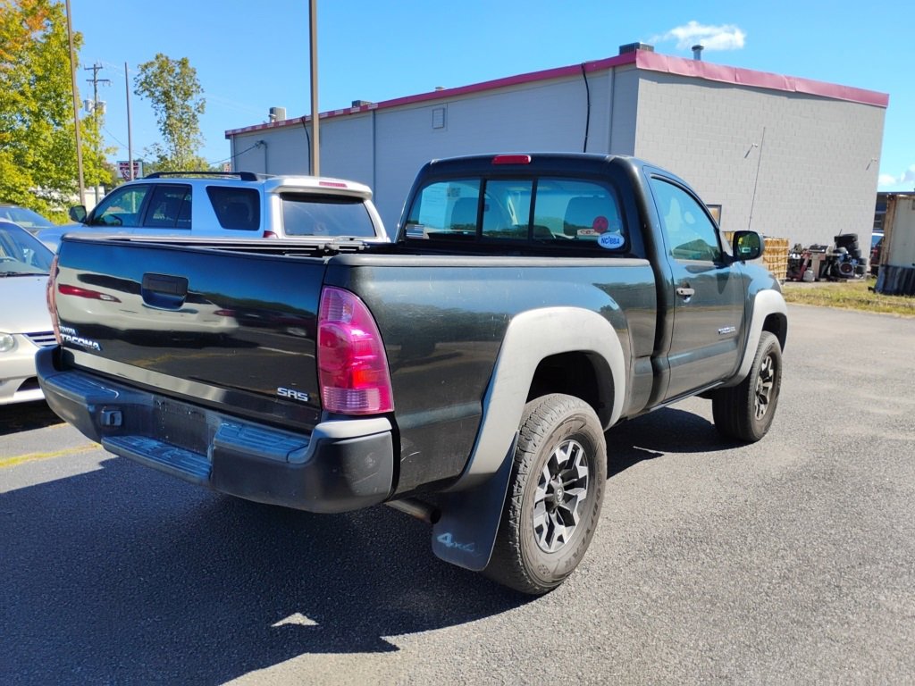 2005 Toyota Tacoma Base photo 3