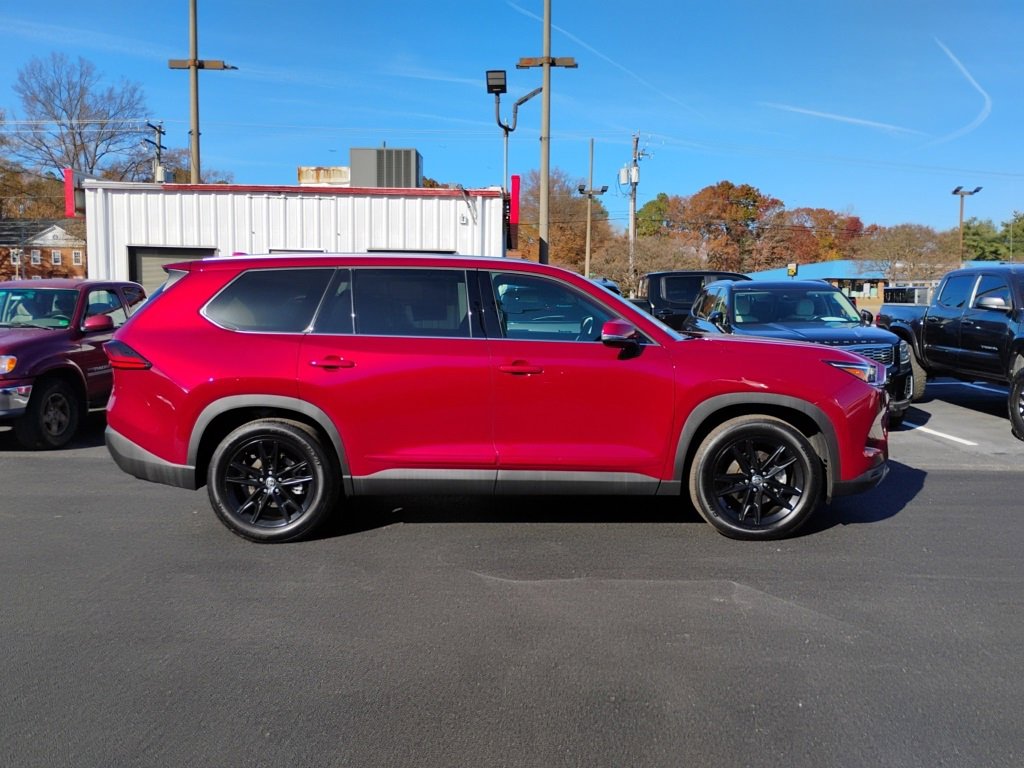 2025 Toyota Grand Highlander Platinum photo 2