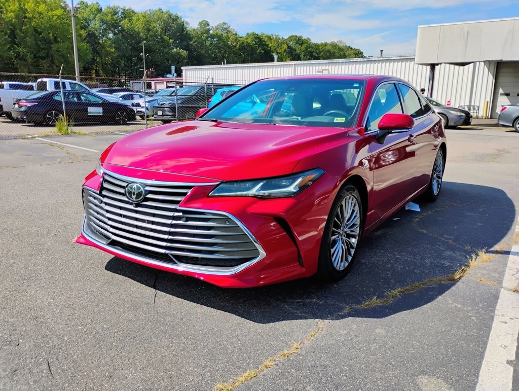 2022 Toyota Avalon Limited photo 4