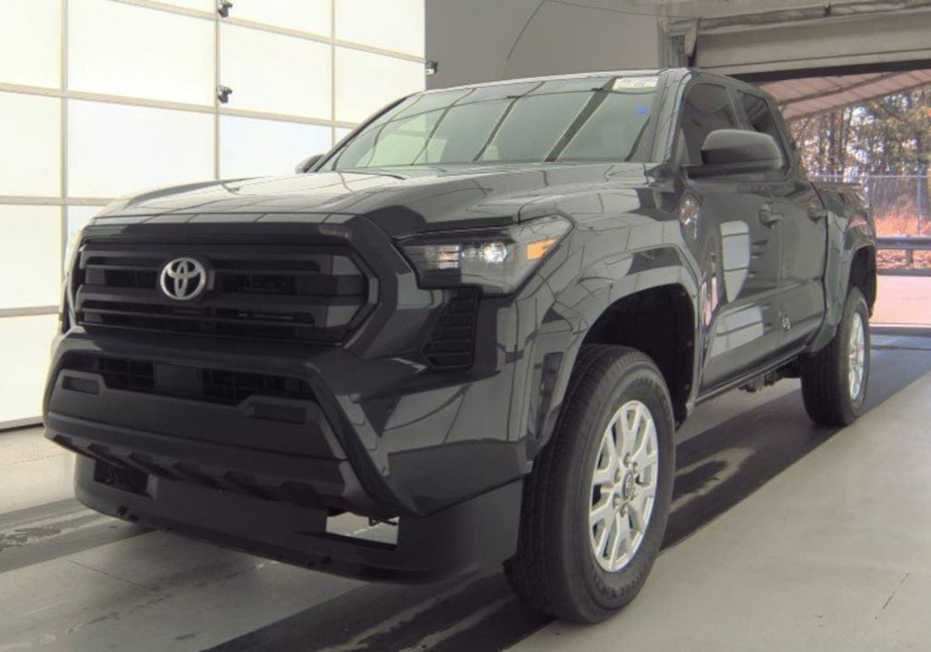 Used 2025 Toyota Tacoma SR Truck Double Cab